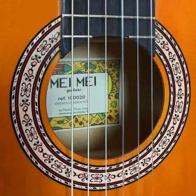 CHITARRA CLASSICA MEI MEI 4/4 TOP IN ABETE MECCANICHE NICHELATE